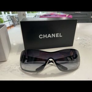 Black Chanel Sunglasses